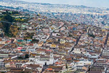 Obraz premium Centro Histórico de Quito visto desde El Panecillo, Ecuador