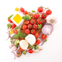 Obraz na płótnie Canvas tomato,mozzarella and cooking oil
