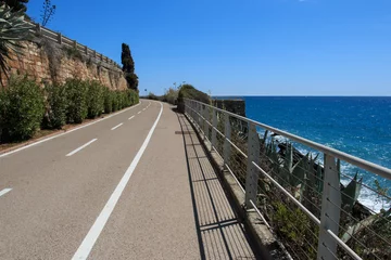 Fototapeten Ligurien pista ciclabile a San Lorenzo al mare - Liguria  © Roberto Zocchi