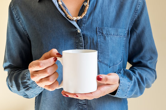 female holding a coffee mug, styled stock mockup photography