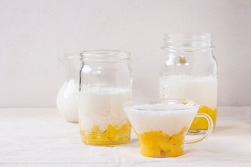 Tapioca dessert with mango