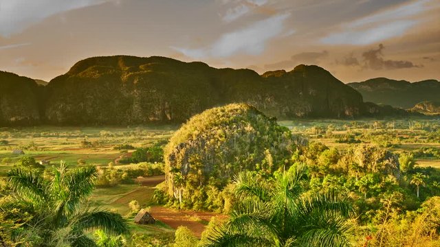 Valle de Vi&ntilde;ales,Cuba,time lapse
