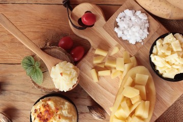 Mashed potatoes and fresh potatoes is delicious.