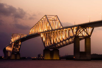 夕暮れの東京ゲートブリッジ