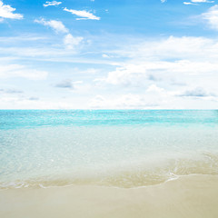 Fototapeta na wymiar Clear sky and island beach