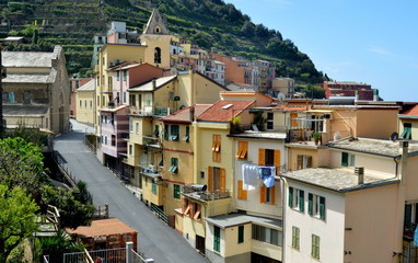 Fototapeta premium Una calle en Manarola, Cinque Terre