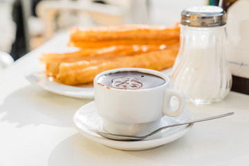 churros with chocolate