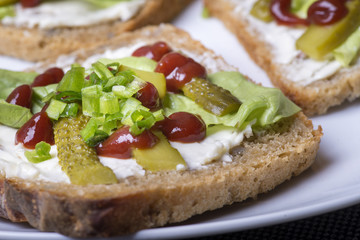 spring sandwiches