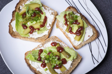 spring sandwiches