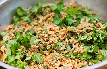 Spicy minced meat