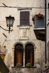 Fototapeta na wymiar Traditional italian house in Garda town