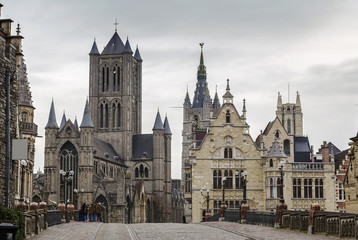 Fototapeta na wymiar view of historic center of Ghent, Belgium
