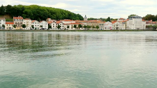 Bayonne en bordure de l'Adour