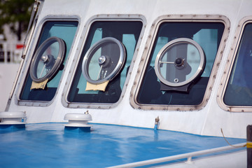 Wheelhouse of little boat © shige_u