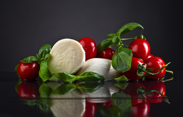 mozzarella with basil and tomatoes