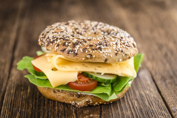 Bagel with Cheese (Gouda)