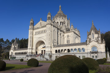 Fototapeta na wymiar Basilica of Saint Therese, Lisieux, Normandy, France