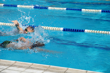 Heat of children in the swimming pool