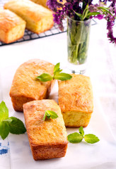 Mini loaf cakes with mint decoration