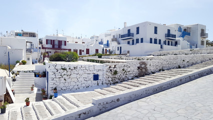 Fototapeta na wymiar Traditional architecture in the town of Mykonos