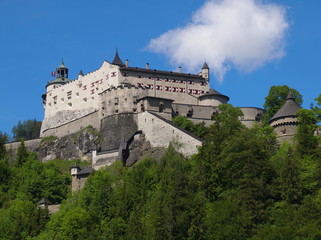 Fototapeta na wymiar Burg Werfen im Land Salzburg / Österreich