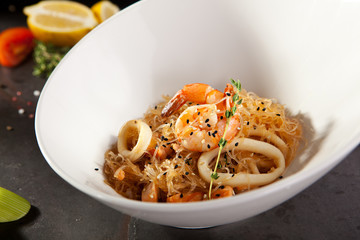 Crystal Noodles with Seafood