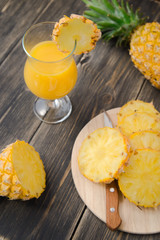 pineapple juice in glass