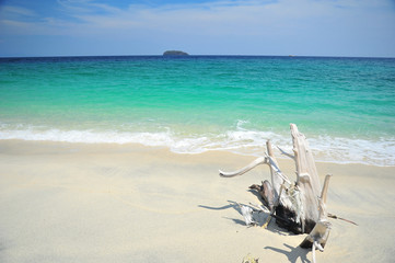Fototapeta na wymiar Beach on Tropical Islands at Summer Season
