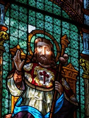 Vidriera de Santiago Apóstol en la catedral de Santiago de Compostela, Galicia, España.