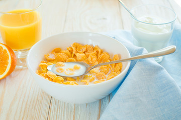 Breakfast with corn flakes