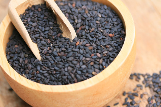 Dry black sesame seeds