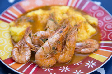 Spicy soup with shrimp