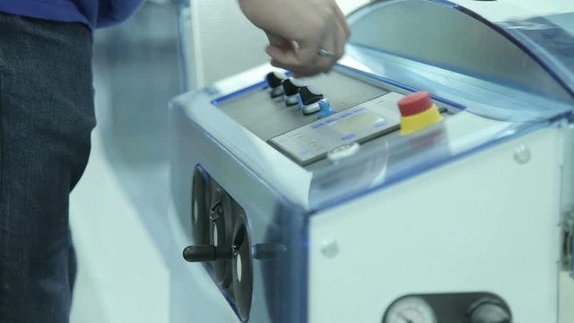 Using Control Dashboard Of Digital Inkjet Printer