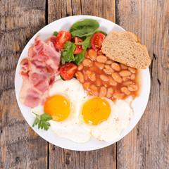 breakfast with egg,bean and bacon