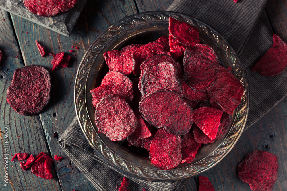 Wall mural Healthy Purple Baked Beet Chips