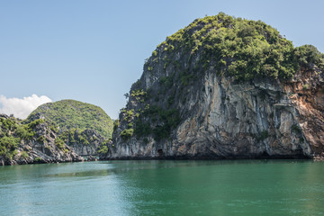 Obraz premium Several Iselts on Bay