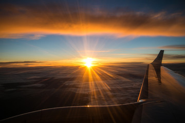 Закат  с окна самолета 