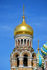 Fototapeta na wymiar Купол колокольни собора Спас-на-Крови