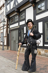 junger Mann auf der Walz