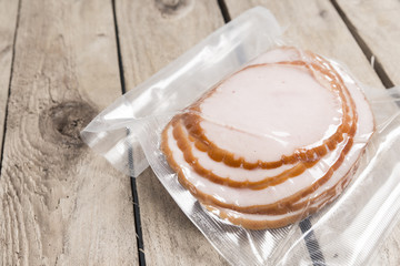 breast slices of smoked turkey vacuum