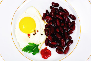 Fried Egg with Red Beans