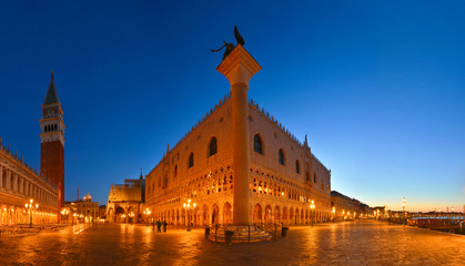 Fototapeta na wymiar San Marco square at dawn, Venice, Italy
