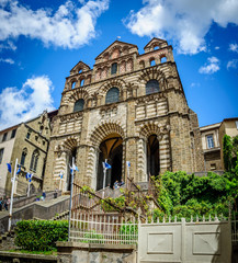 Fototapeta na wymiar Notre-Dame de l'Annonciation au Puy-en-Velay