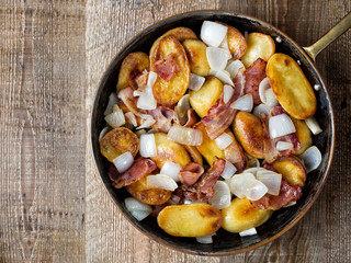 rustic german home fries bratkartoffeln