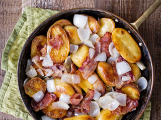 rustic german home fries bratkartoffeln