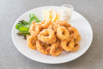 fried squid (calamari rings)