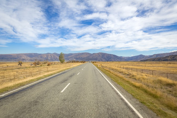 Fototapeta na wymiar scenic on highway road in New Zealand