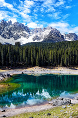 Perfectly emerald lake in Dolomites © ZoomTeam