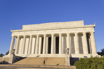 The neoclassical presidential memorial, the Lincoln Memorial & the ceremonial steps leading up to the temple, National Mall, Washington DC