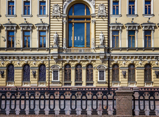 Fototapeta na wymiar Facade of the historic building in Saint Petersburg. Russia.